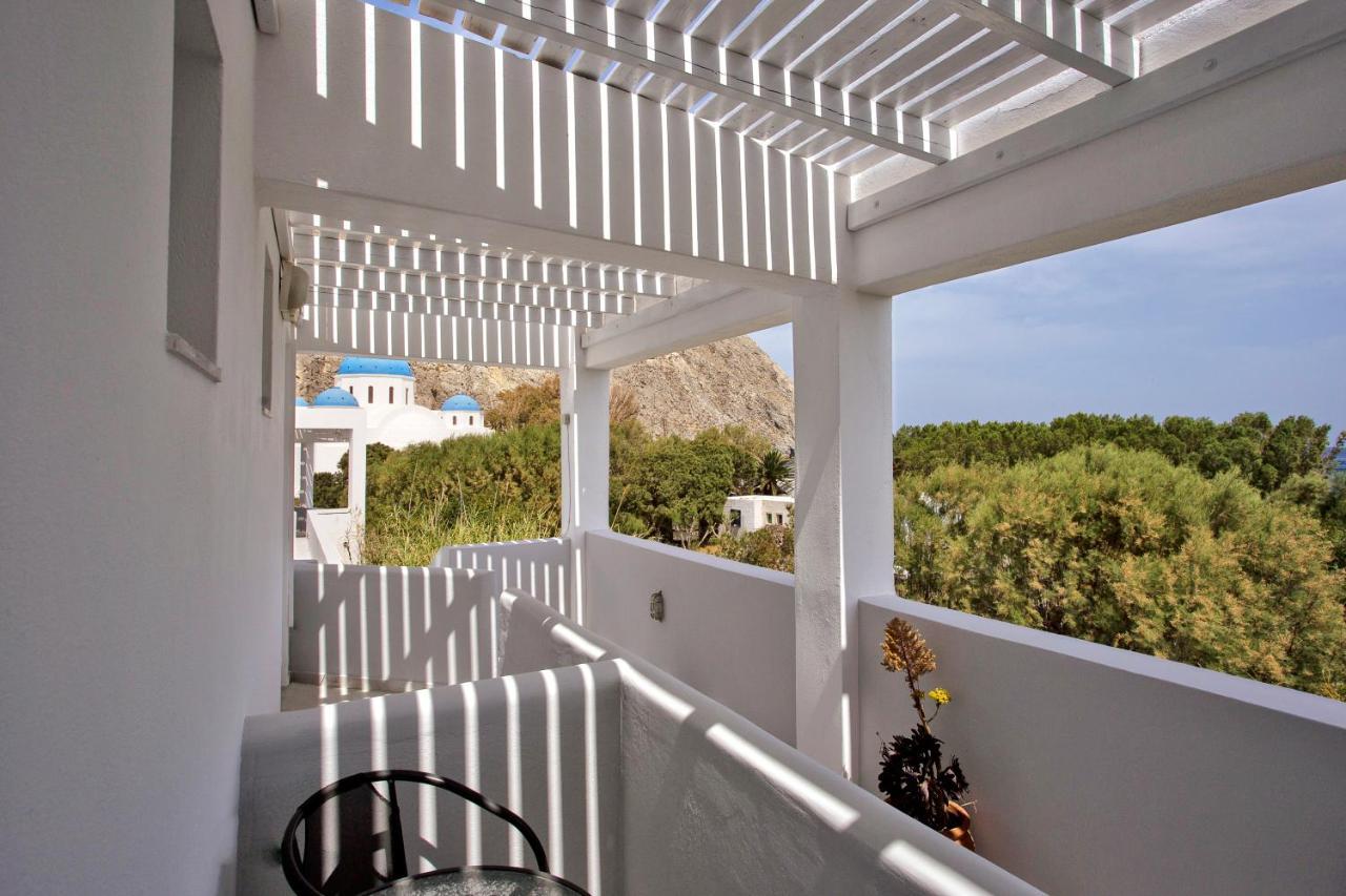 Sunrise Studios In Perissa Exterior photo